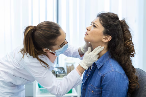 doctor checking Thyroid patient