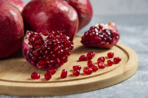 Can We Eat Pomegranate At Night Benefits and Risks